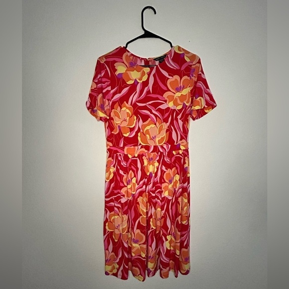 Maggy London Women's Short Sleeve Matte Jersey Dress - Picture 5 of 8